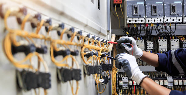 Professional Electrician technician working in Chelsea, MA